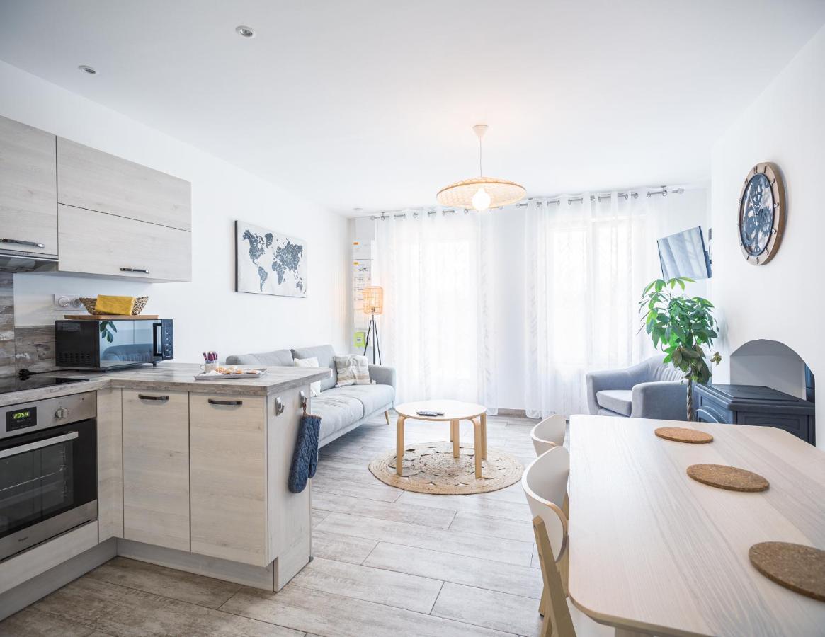Les Duplex Du Lac D'Orient Мениль-Сен-Пер Экстерьер фото
