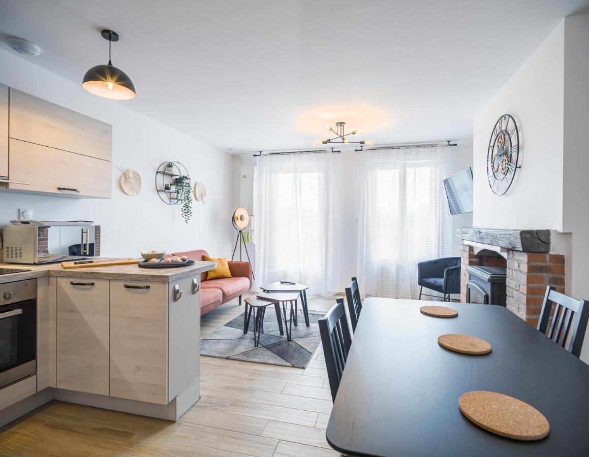 Les Duplex Du Lac D'Orient Мениль-Сен-Пер Экстерьер фото