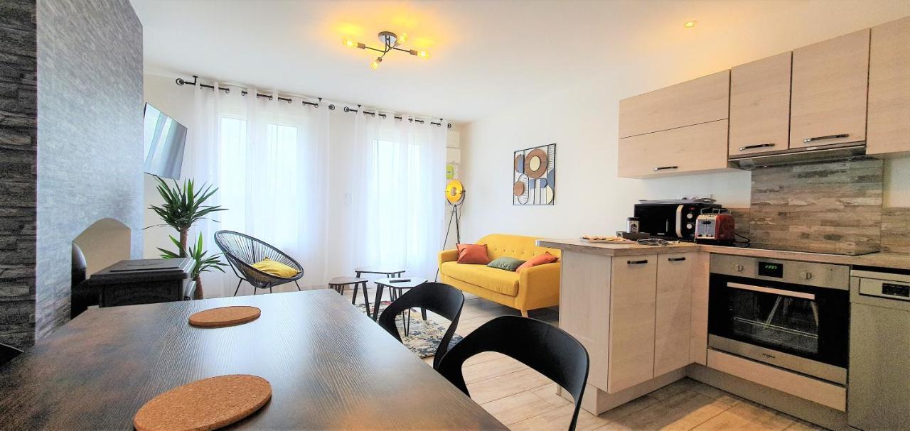 Les Duplex Du Lac D'Orient Мениль-Сен-Пер Экстерьер фото