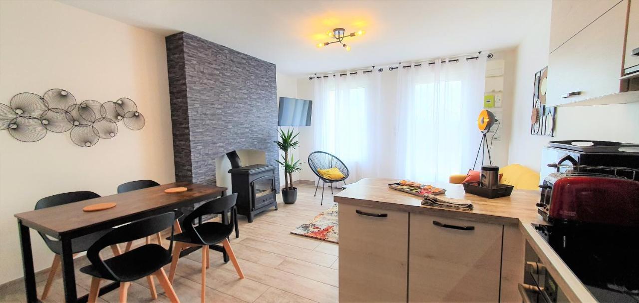 Les Duplex Du Lac D'Orient Мениль-Сен-Пер Экстерьер фото